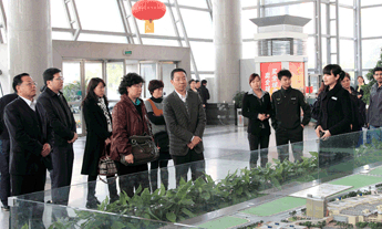 領導視察國際商貿城一區